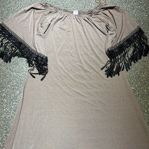 Pink Coconut Boutique Black and Beige Bell Sleeves Above Knee Dress (DR006)